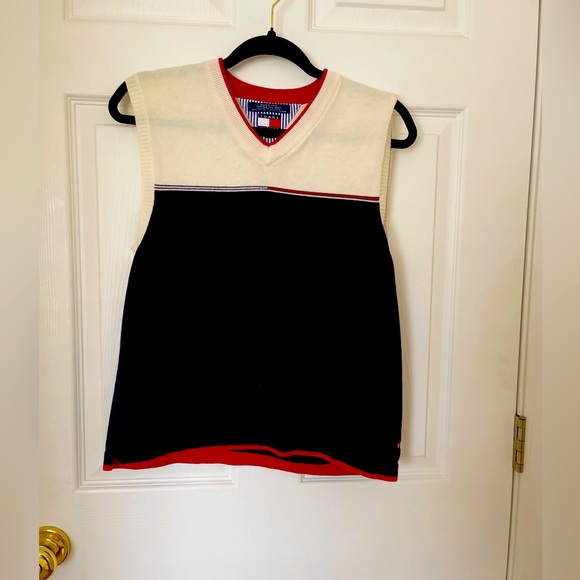Tommy Hilfiger Vest - Picture 1 of 2